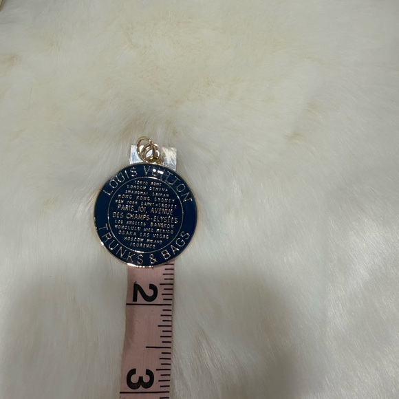Louis Vuitton Navy Medallion Zipper Pull - Picture 2 of 4